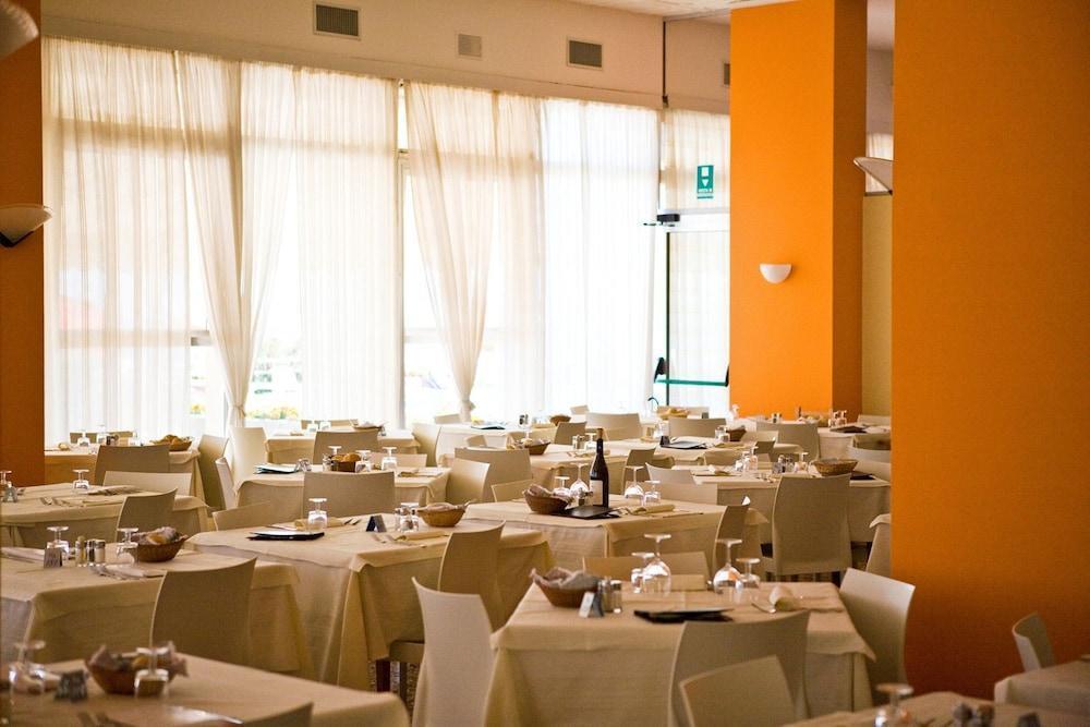 Hotel Astor Lido di Jesolo Eksteriør billede
